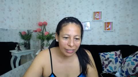 Snapshot of mature_martina_ chatting on February 8, 2025, 6:43 am Martina online show from February 8, 2025, 6:43 am