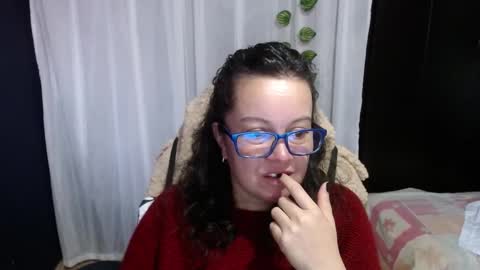 Snapshot of mature_wolf chatting on January 14, 2025, 12:24 pm Sonia online show from January 14, 2025, 12:24 pm