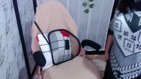 Snapshot of mature_wolf chatting on March 7, 2025, 12:34 pm Sonia online show from March 7, 2025, 12:34 pm