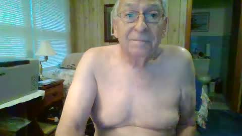 Snapshot of maturecouple1954 chatting on December 26, 2024, 1:32 pm SXECPL55 at G mail Dot Com online show from December 26, 2024, 1:32 pm