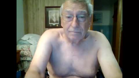 Snapshot of maturecouple1954 chatting on September 28, 2025, 10:42 am SXECPL55 at G mail Dot Com online show from September 28, 2025, 10:42 am