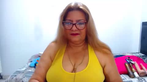 Snapshot of maturehot649 chatting on October 19, 2025, 1:56 pm maturehot649 online show from October 19, 2025, 1:56 pm