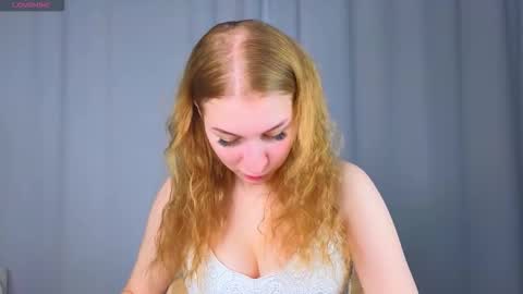 Snapshot of maureencoombs chatting on September 24, 2025, 4:05 am maureencoombs online show from September 24, 2025, 4:05 am