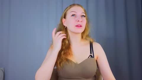 Snapshot of maureencoombs chatting on October 8, 2025, 4:21 am maureencoombs online show from October 8, 2025, 4:21 am