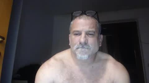 Snapshot of mauro1971 chatting on November 8, 2025, 7:12 pm mauro1971 online show from November 8, 2025, 7:12 pm