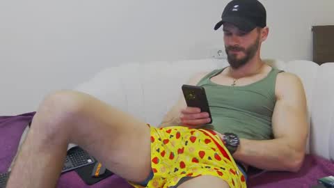 mauro_real_man online show from April 2, 2026, 6:05 pm