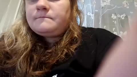 Snapshot of mavka2025 chatting on October 2, 2025, 1:40 pm Mavka2025 online show from October 2, 2025, 1:40 pm