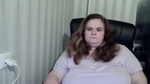 Snapshot of mavka2025 chatting on November 1, 2025, 7:38 pm Mavka2025 online show from November 1, 2025, 7:38 pm