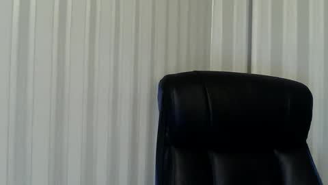 Snapshot of mavka2025 chatting on November 4, 2025, 8:57 am Mavka2025 online show from November 4, 2025, 8:57 am