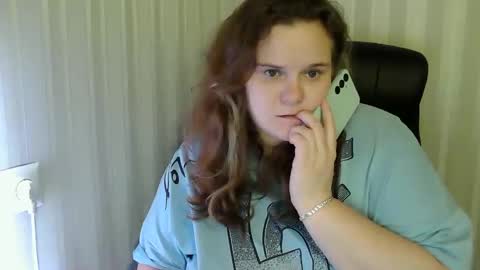 Snapshot of mavka2025 chatting on November 18, 2025, 6:34 pm Mavka2025 online show from November 18, 2025, 6:34 pm