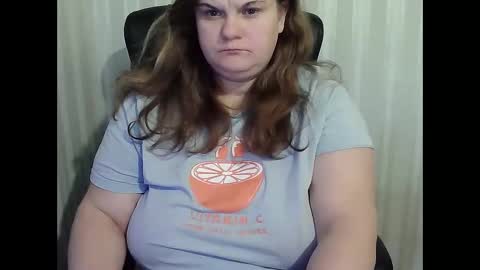 Snapshot of mavka2025 chatting on November 28, 2025, 8:17 am Mavka2025 online show from November 28, 2025, 8:17 am