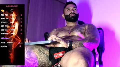 max__prada online show from October 26, 2025, 2:06 am