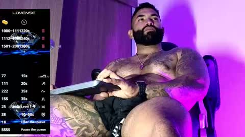 max__prada online show from November 1, 2025, 1:51 am