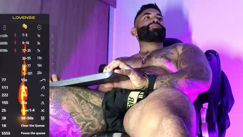 max__prada online show from November 13, 2025, 2:21 am