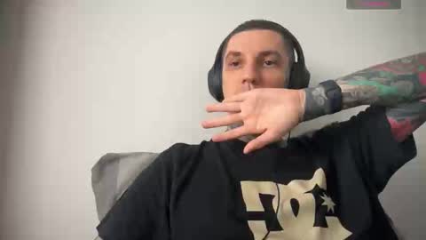    online show from February 26, 2025, 10:26 am