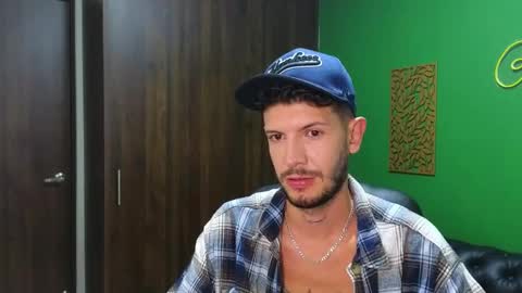 Max Taylor online show from December 19, 2024, 1:39 am