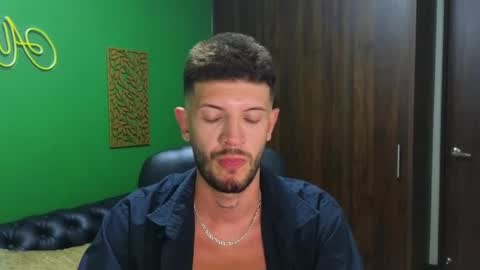 Max Taylor online show from December 25, 2024, 6:31 am