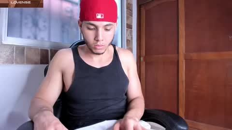 max_valiant1 online show from January 5, 2026, 6:55 pm