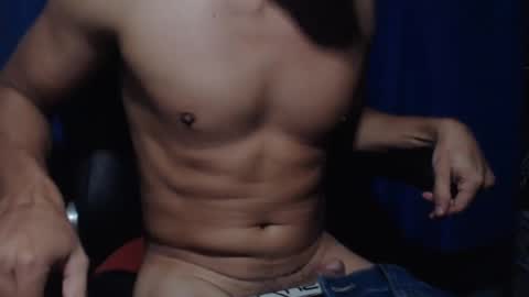 max_varona online show from February 19, 2025, 6:11 am
