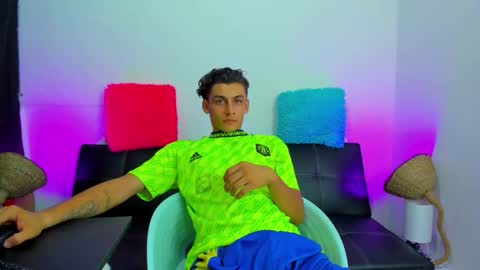 MAX     online show from September 11, 2025, 6:02 am