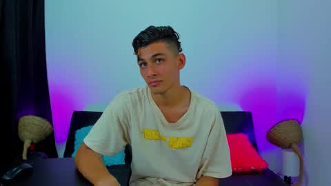 MAX     online show from October 9, 2025, 5:38 am