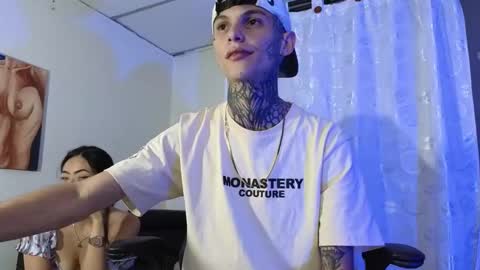 Snapshot of maxandalyn_ chatting on January 10, 2025, 8:04 pm Max Dalyn online show from January 10, 2025, 8:04 pm