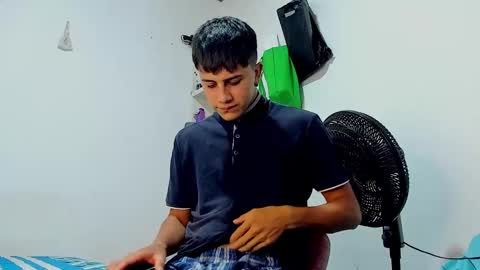 Max online show from February 14, 2025, 11:42 am