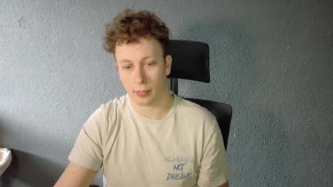 Snapshot of maxboner94 chatting on February 25, 2026, 8:02 am maxboner94 online show from February 25, 2026, 8:02 am