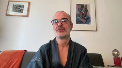 Max Mikado online show from March 3, 2026, 12:55 pm