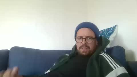 maxhorn591 online show from March 10, 2026, 1:05 pm