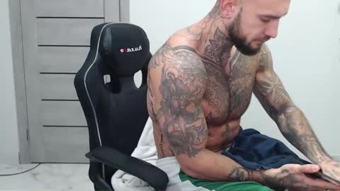 Maximus Fox online show from November 24, 2025, 10:59 am