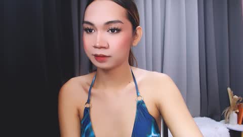 Snapshot of maxie_greyson chatting on December 10, 2024, 2:38 am maxie greyson online show from December 10, 2024, 2:38 am