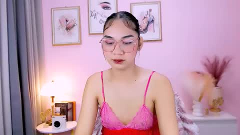 Snapshot of maxie_greyson chatting on February 14, 2025, 2:28 am maxie greyson online show from February 14, 2025, 2:28 am