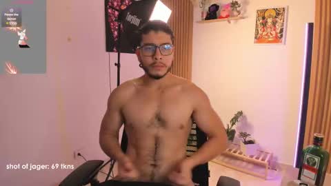 Mikael online show from October 19, 2025, 10:21 pm