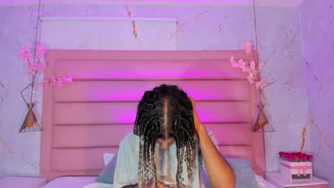 maxim online show from September 22, 2025, 2:46 am