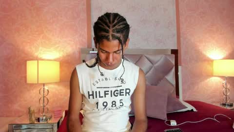 maxim online show from November 16, 2025, 3:12 am