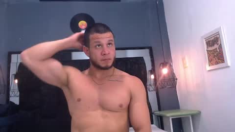 Snapshot of maximiliano_stronge chatting on June 1, 2026, 6:42 pm Maximiliano online show from June 1, 2026, 6:42 pm