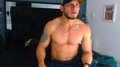 Snapshot of maximiliano_stronge chatting on June 8, 2026, 1:28 am Maximiliano online show from June 8, 2026, 1:28 am