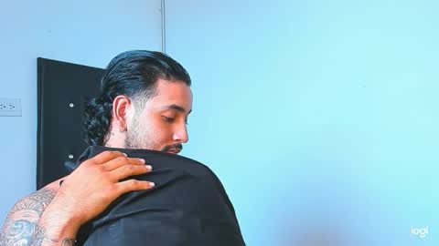 Maximo online show from December 13, 2025, 8:14 pm