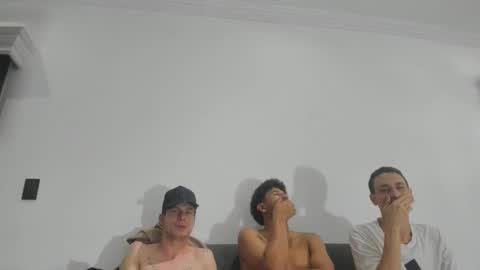 maximo__77 online show from November 22, 2025, 8:02 am