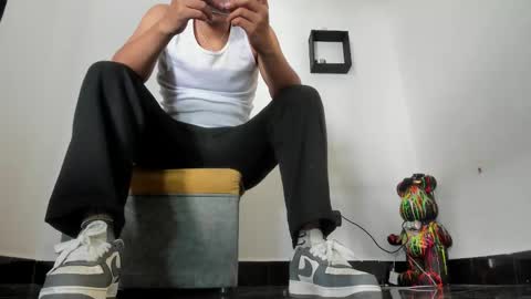 maximo__77 online show from January 6, 2026, 4:54 pm