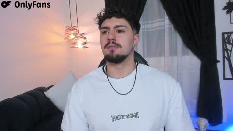 Maximo online show from February 3, 2025, 5:40 am