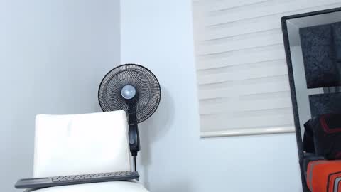 Maximo Sebastian online show from December 2, 2024, 3:58 am