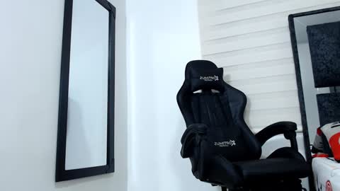 Maximo Sebastian online show from January 27, 2025, 1:37 am