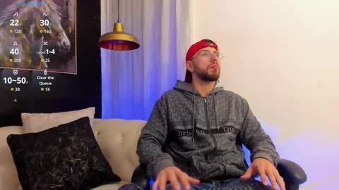 Maximo Wolf online show from October 19, 2025, 9:59 pm