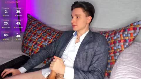 Snapshot of maximum_hot chatting on February 16, 2025, 3:27 pm Max online show from February 16, 2025, 3:27 pm