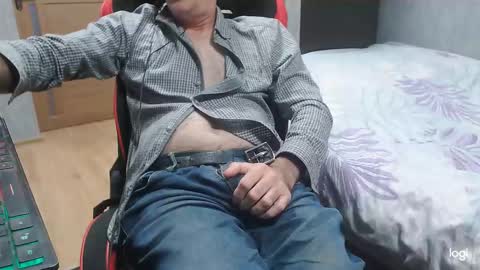 maximus3334 online show from October 2, 2025, 11:06 am