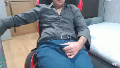 maximus3334 online show from April 1, 2026, 8:50 pm