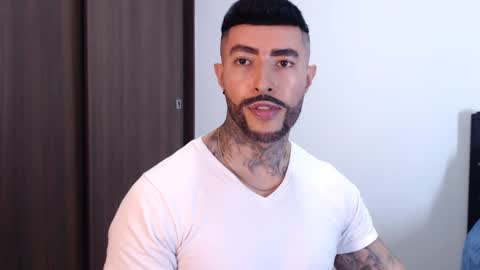 Independent Model online show from January 26, 2025, 2:03 am