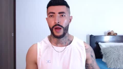 Independent Model online show from February 4, 2025, 2:49 am